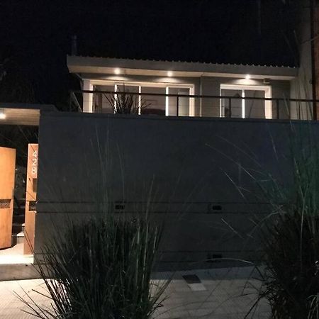 فيلا Casa Centrica Frente Al Rio كولونيا ديل ساكرامينتو المظهر الخارجي الصورة