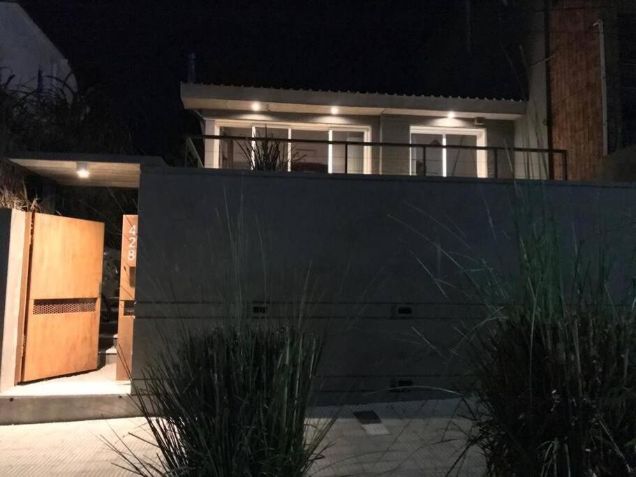 فيلا Casa Centrica Frente Al Rio كولونيا ديل ساكرامينتو المظهر الخارجي الصورة